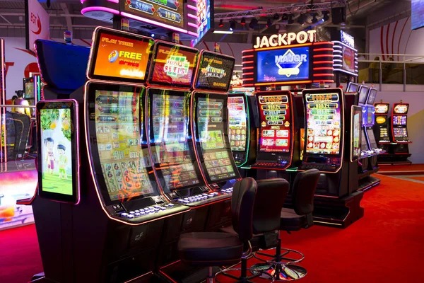 Our slot853 live casino and slot guide screen